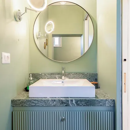 Luxury Experience In *